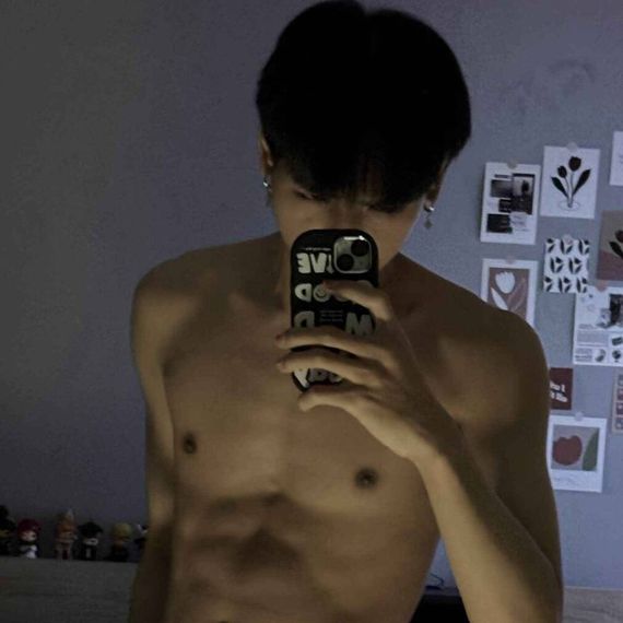 แชท หาเพื่อนคุย, โสด