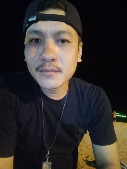 chat find 2nd love, find line friends  from Chon Buri
