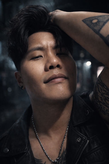 chat find love, chat  from Bangkok