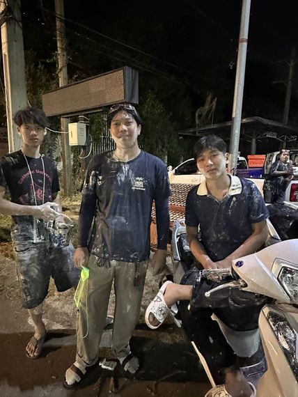 แชท หาเพื่อนคุย  ที่อยู่  ปทุมธานี