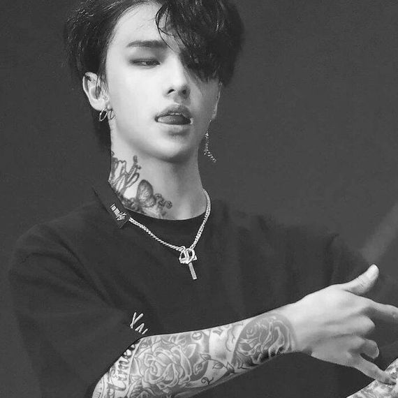 แชท หากิ๊ก, โสด 