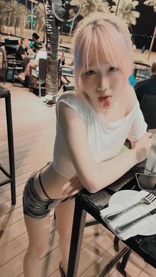 แชท หาเพื่อนคุย, โสด 