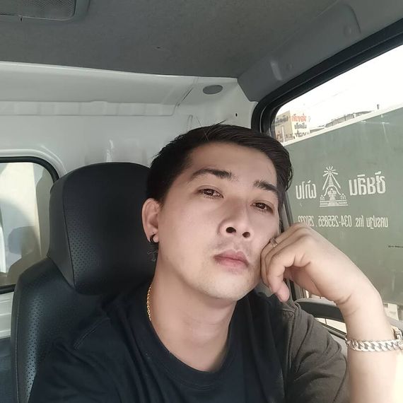 แชท หากิ๊ก, แชทเปิดกล้อง  ที่อยู่  นนทบุรี