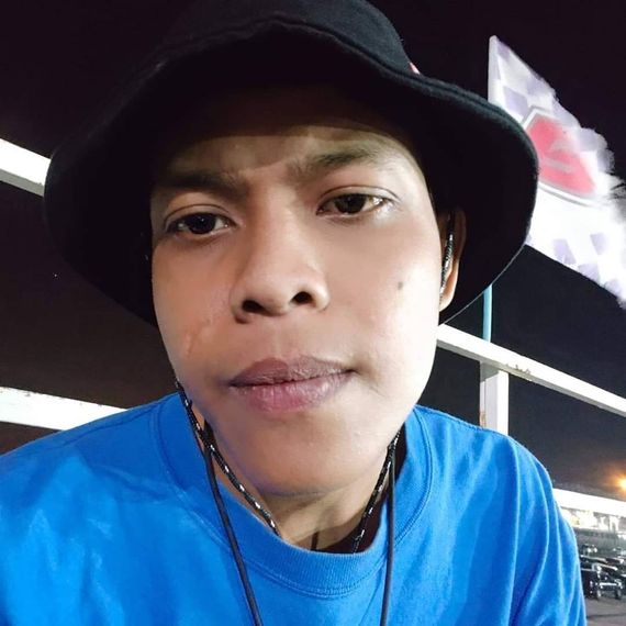 แชท หาแฟน, โสด 