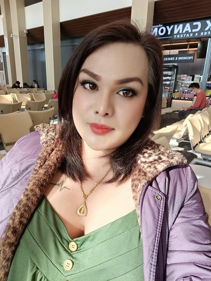 แชท หาเพื่อนเที่ยว  ที่อยู่ กรุงเทพมหานคร