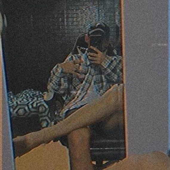 แชท หากิ๊ก, โสด  ที่อยู่ กรุงเทพมหานคร