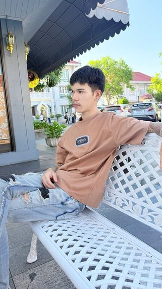 chat find love, chat  from Bangkok