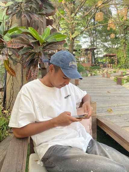 แชท หากิ๊ก, โสด  ที่อยู่ กรุงเทพมหานคร