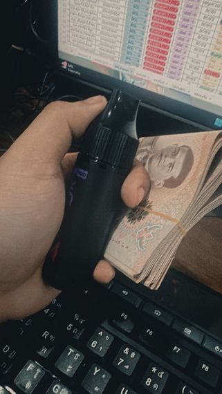 แชท หากิ๊ก, โสด 