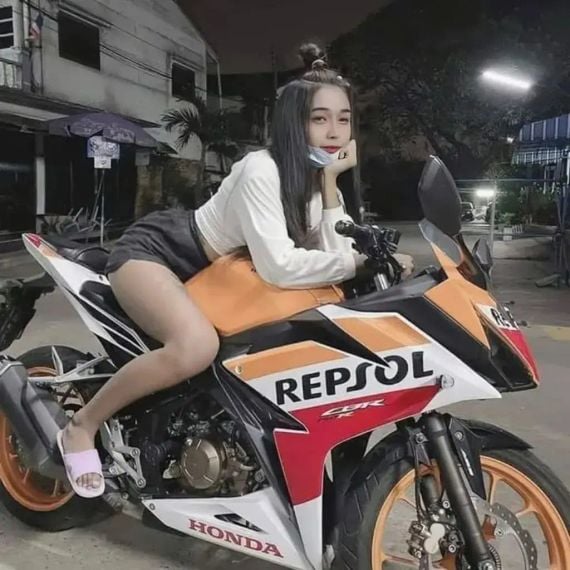 chat chat, meet now from Pathum Thani