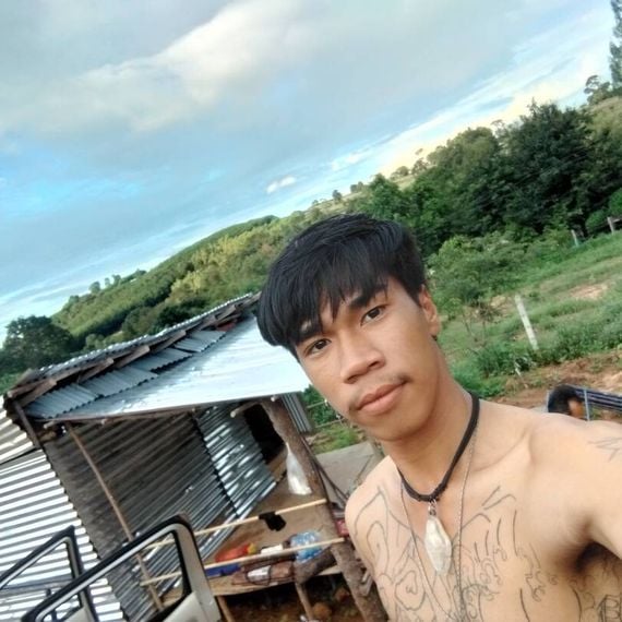 แชท หาเพื่อนคุย, โสด