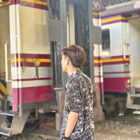 แชท หากิ๊ก  ที่อยู่ กรุงเทพมหานคร