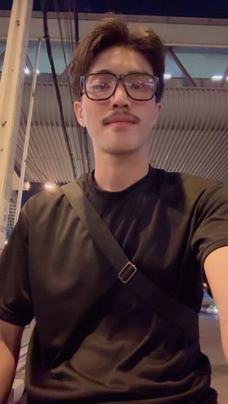 chat single  from Nonthaburi