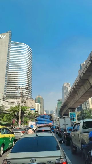 chat chat, single  from Bangkok