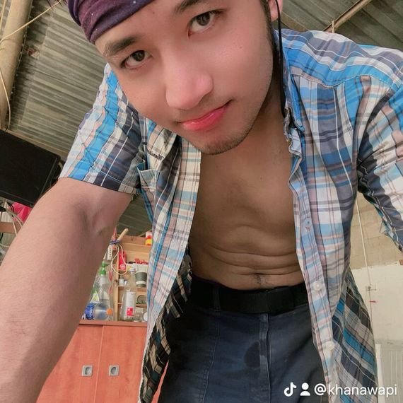 แชท หาเพื่อนคุย, โสด