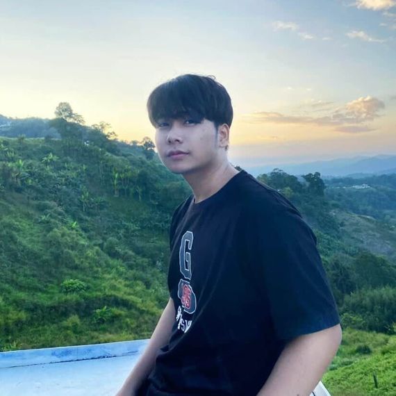 chat chat, hangout  from Chiang Mai