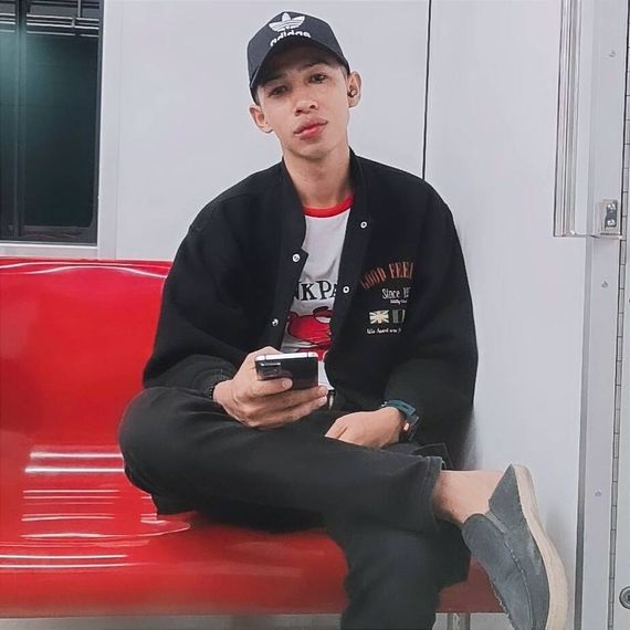 แชท หาเพื่อนคุย, หาเพื่อนเที่ยว  ที่อยู่ กรุงเทพมหานคร
