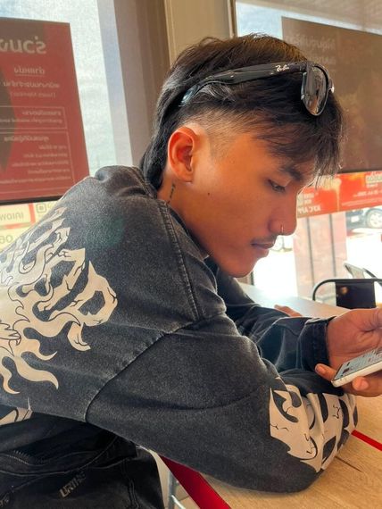 chat chat, hangout  from Rayong