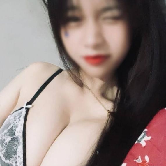 แชท หากิ๊ก, โสด