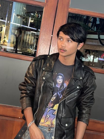 แชท หากิ๊ก  ที่อยู่ กรุงเทพมหานคร