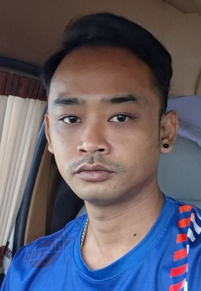 แชท หากิ๊ก, นัดเจอ 