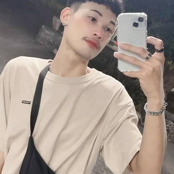 แชท หาเพื่อนคุย, โสด 