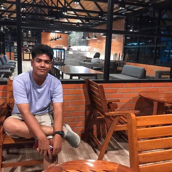 แชท หากิ๊ก  ที่อยู่ กรุงเทพมหานคร