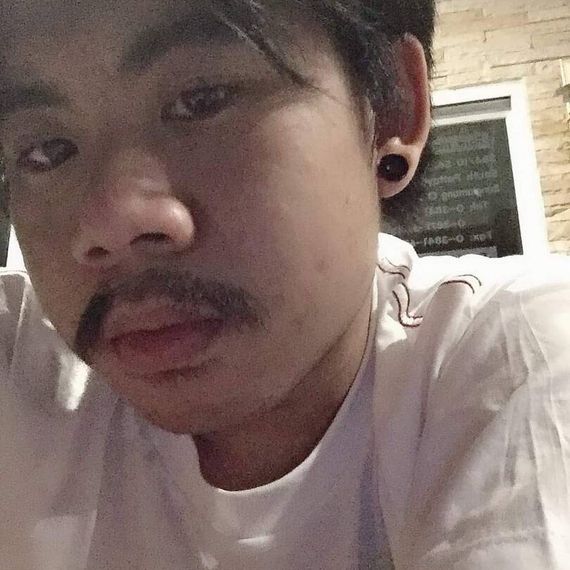 แชท หากิ๊ก  ที่อยู่ กรุงเทพมหานคร
