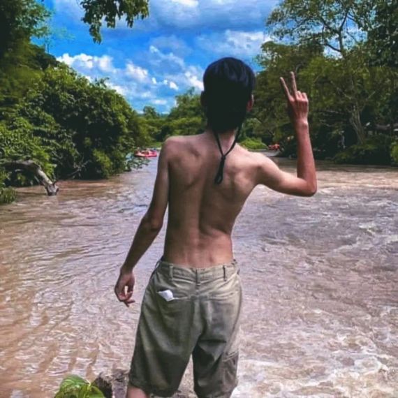 แชท หากิ๊ก  ที่อยู่ กรุงเทพมหานคร