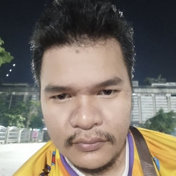 chat find love, chat  from Bangkok