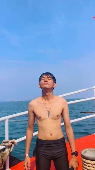 แชท หากิ๊ก, นัดเจอ  ที่อยู่ กรุงเทพมหานคร