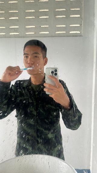 chat looking for friends  from Bangkok