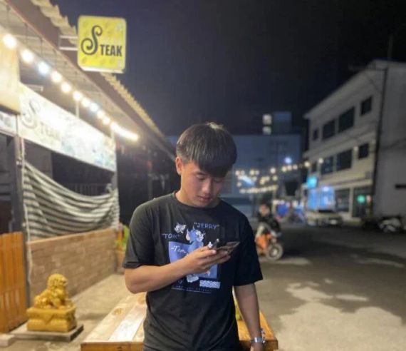 chat chat, camera chat 