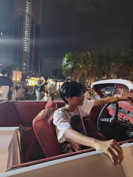 chat chat, hangout  from Bangkok