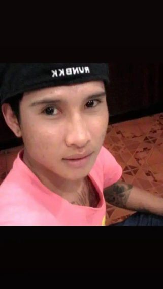 แชท หากิ๊ก, โสด 