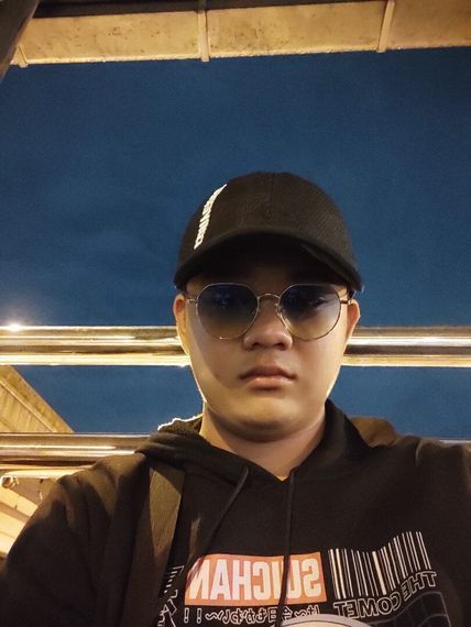 แชท หากิ๊ก, โสด  ที่อยู่  ฉะเชิงเทรา
