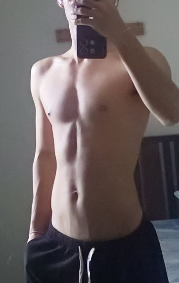 แชท หาเพื่อนคุย, โสด