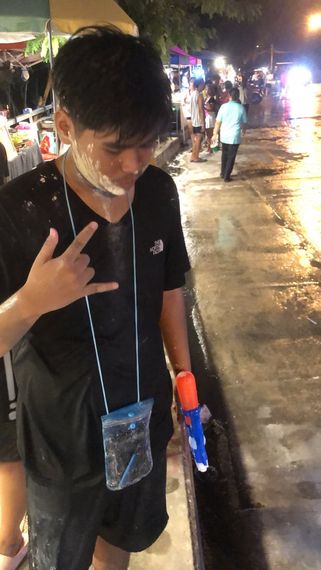 chat looking for friends  from Phitsanulok