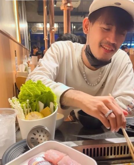 แชท หากิ๊ก 