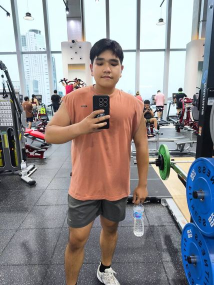 แชท หากิ๊ก, โสด  ที่อยู่  สมุทรปราการ