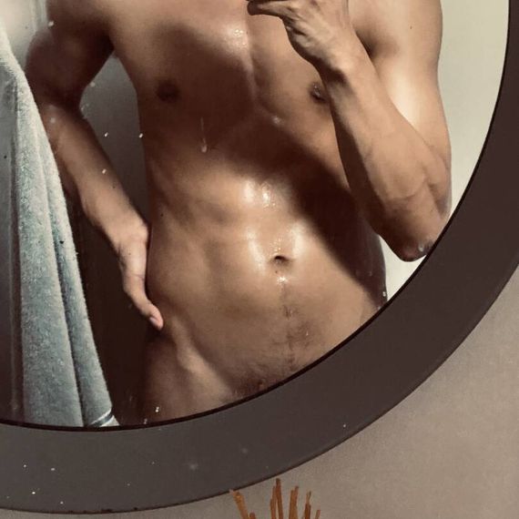 แชท หากิ๊ก, โสด  ที่อยู่ กรุงเทพมหานคร