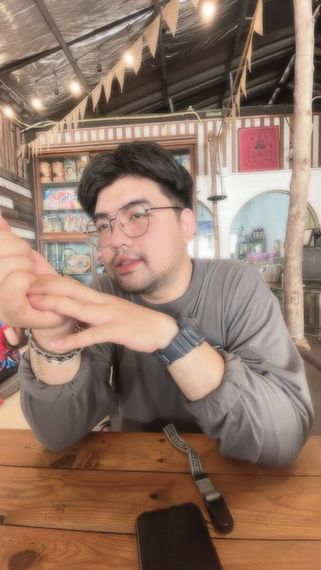 chat chat, find line friends  from Samut Prakarn