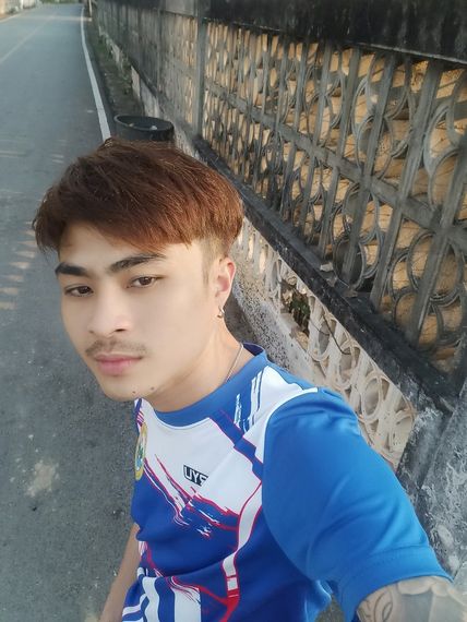 chat find love, chat  from Chiang Mai