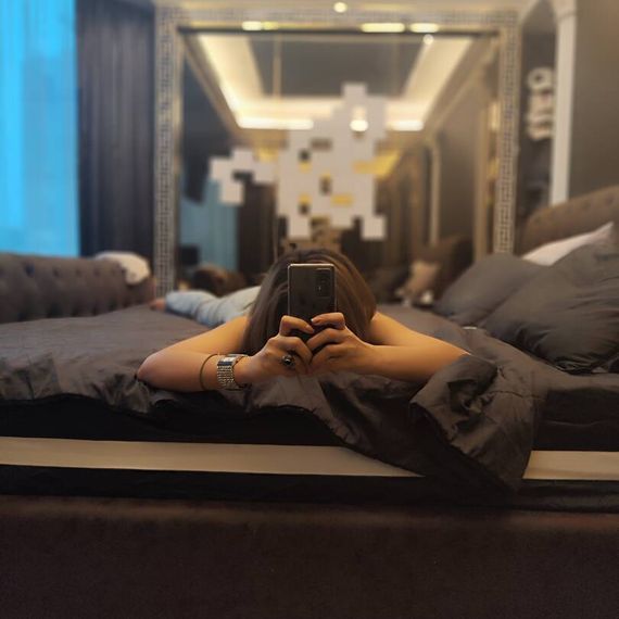 แชท หากิ๊ก, โสด  ที่อยู่ กรุงเทพมหานคร