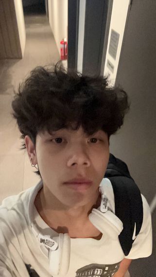 แชท หากิ๊ก, โสด  ที่อยู่ กรุงเทพมหานคร