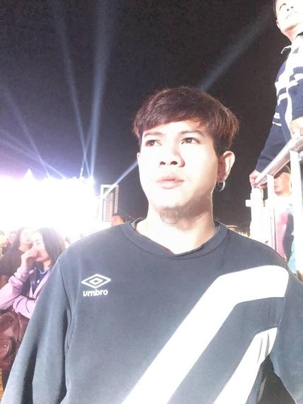 chat looking for friends  from Roi Et