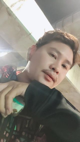 chat find love, chat  from Bangkok