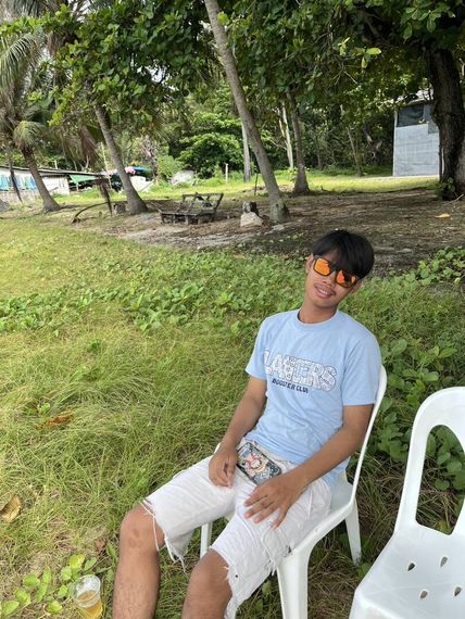 chat looking for friends  from Samut Prakarn