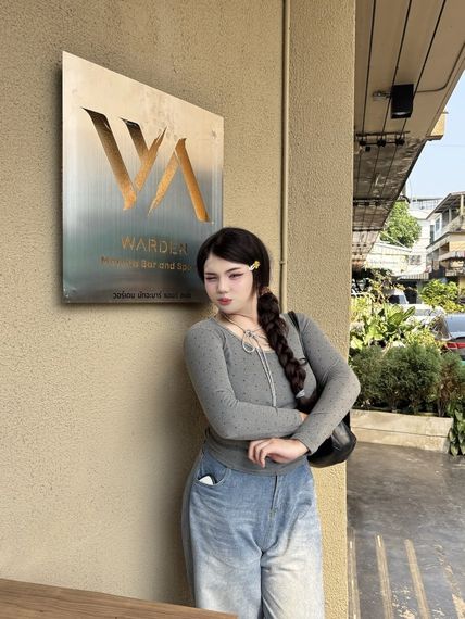 chat chat, single  from Bangkok