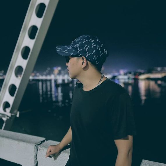 แชท โสด  ที่อยู่ กรุงเทพมหานคร